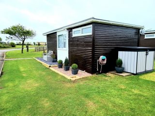 holidaychaletswithernsea.seesite.biz_--_529541364