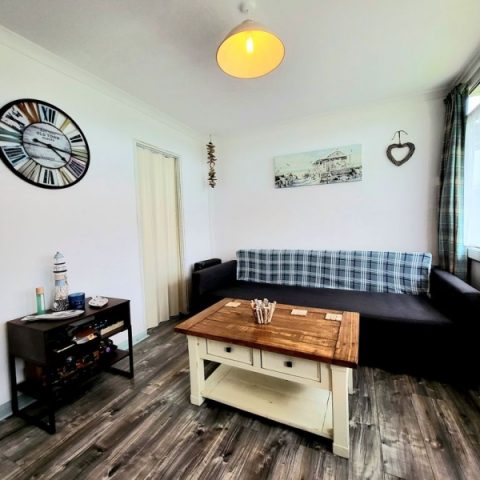 holidaychaletswithernsea.seesite.biz_--_60683029