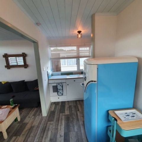 holidaychaletswithernsea.seesite.biz_--_908362827