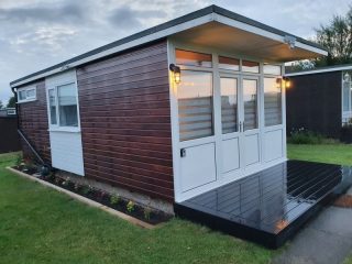 holidaychaletswithernsea.seesite.biz_--_956797149