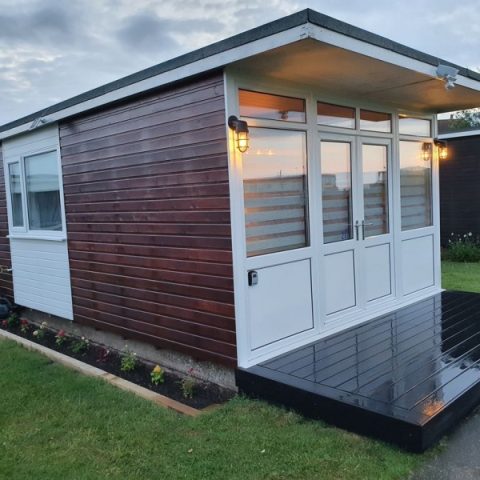 holidaychaletswithernsea.seesite.biz_--_956797149
